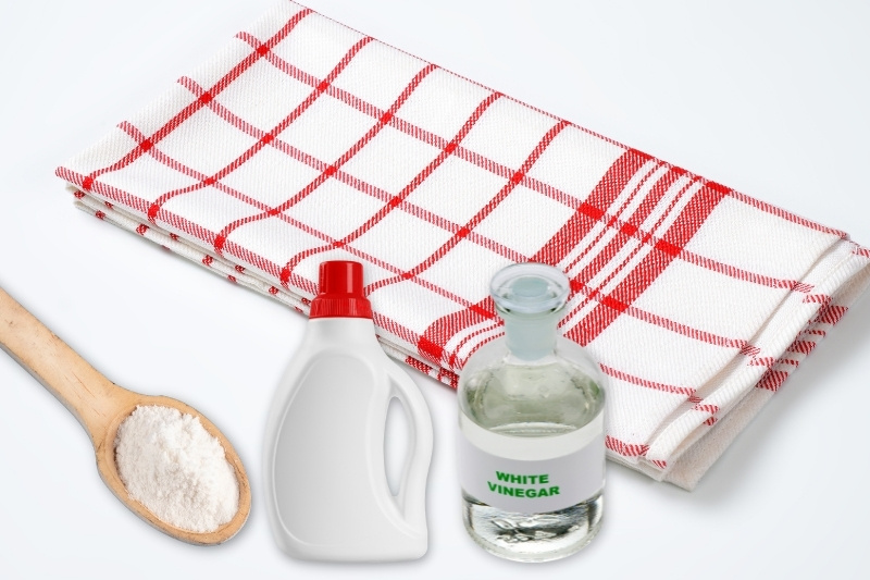 how to clean stained kitchen towel
